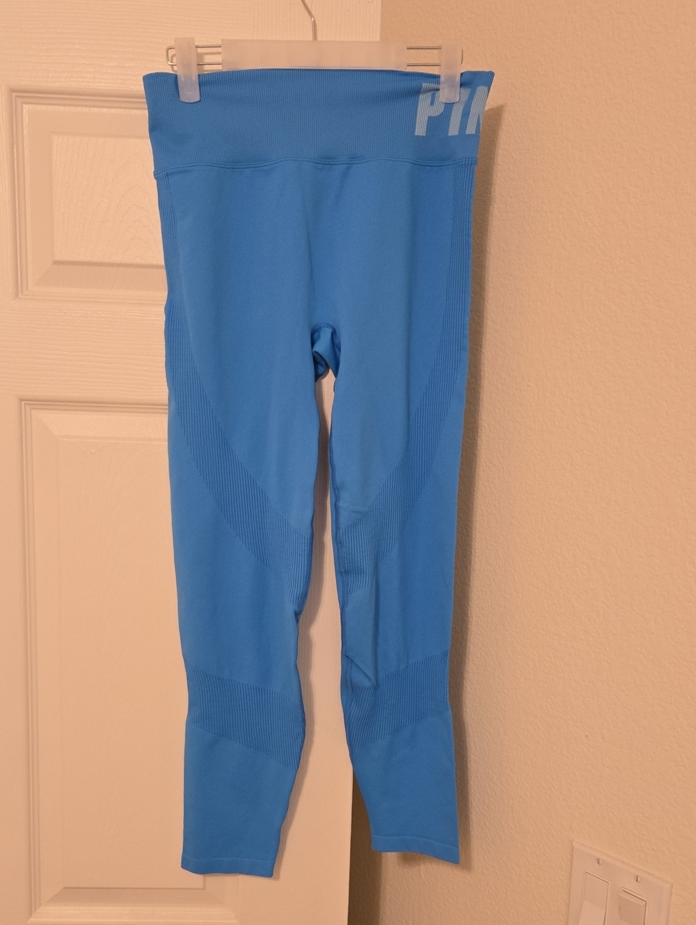 Victoria's Secret Bright Blue Seamless Pink active Leggings Size L Nwt